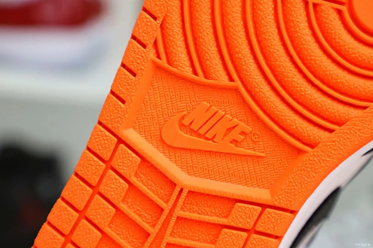 Retro 1 Kimikick Electro Orange' Air Jordan OG High 0702
